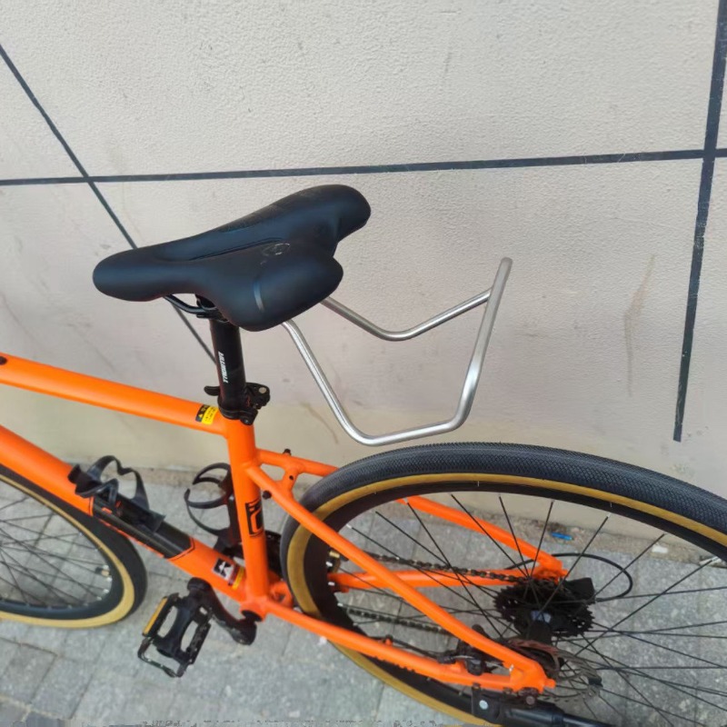 حامل خلفي للدراجة من الفولاذ ا - مراجعة Mountain Biking Bag وسعره